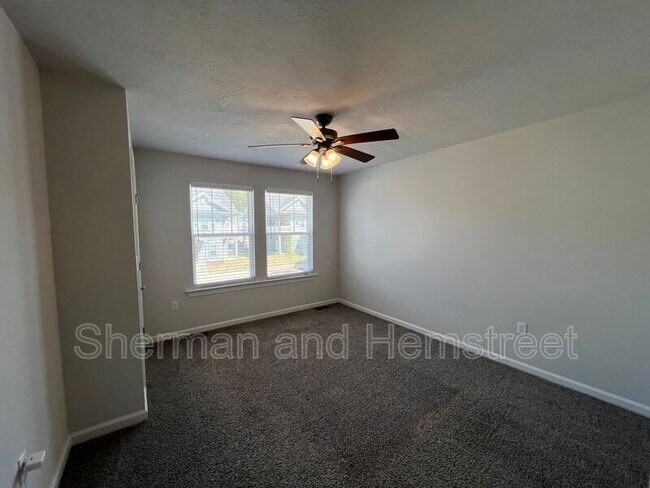 Building Photo - 5038 Mimosa Dr