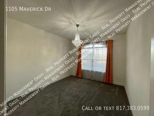 Building Photo - 1105 Maverick Dr