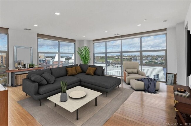 Building Photo - 33 N Water St