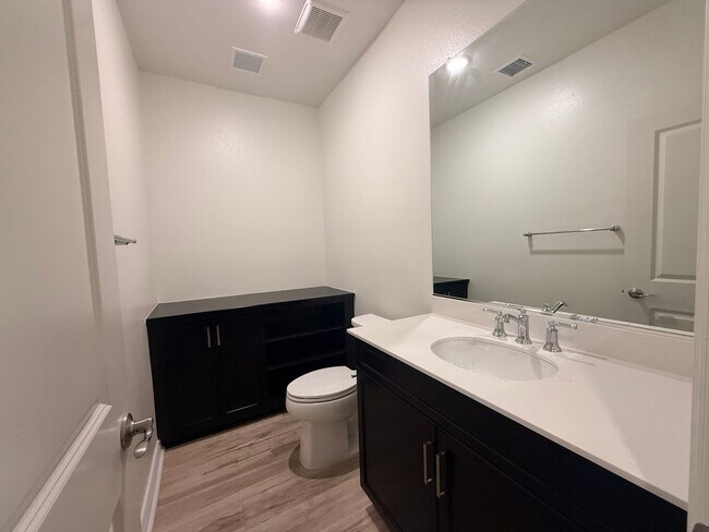 Building Photo - 84935 Corso Ct