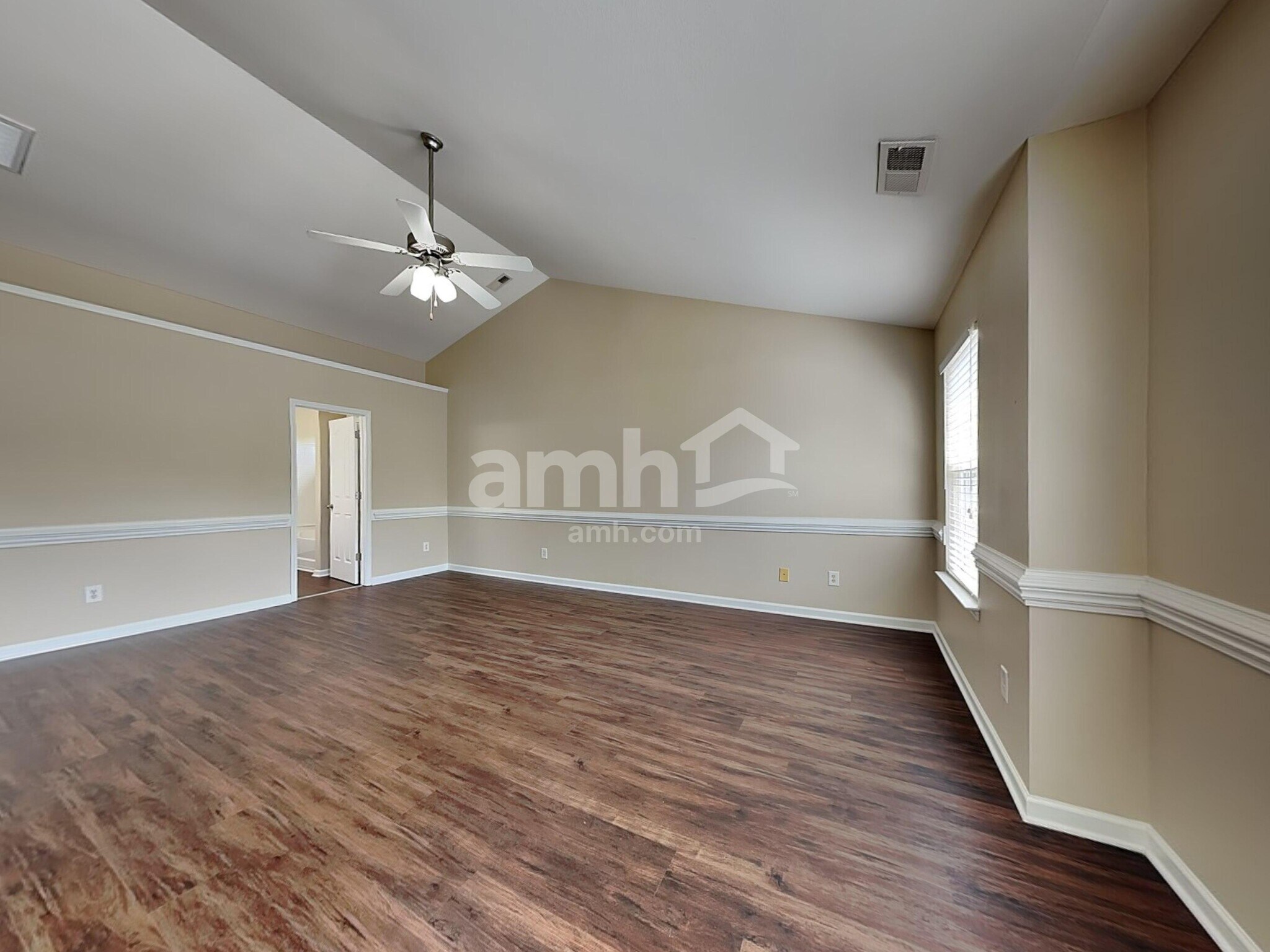 Building Photo - 2572 Viola Ct