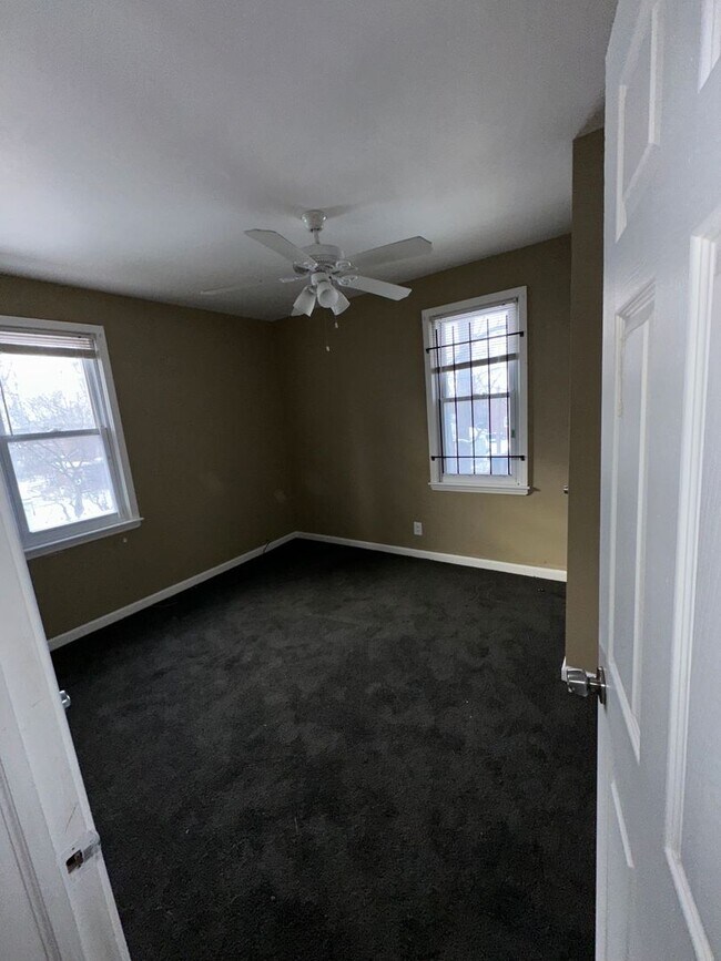 Building Photo - 15361 Sorrento Ave