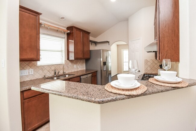 Building Photo - 13014 Southern Creek Dr