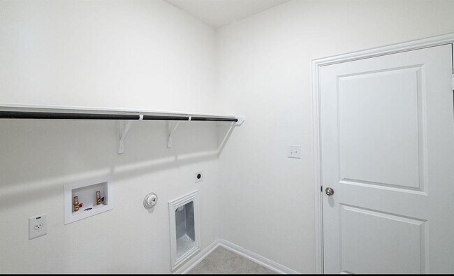 Building Photo - 2307 Stonewater Cove