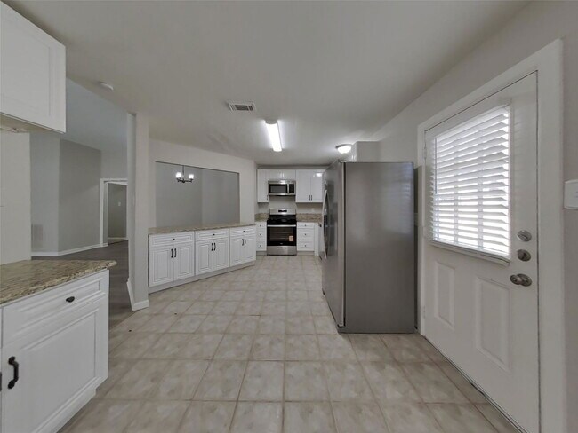 Building Photo - 21476 Palace Pines Dr