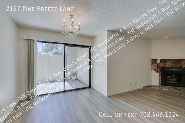 Building Photo - 2127 Pine Breeze Ln