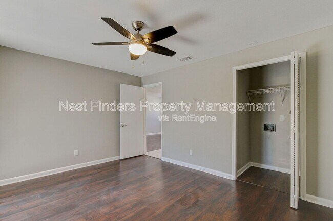 Building Photo - 748 Foxbriar Cove