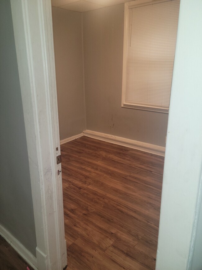 Building Photo - 2734 Orleans Ave