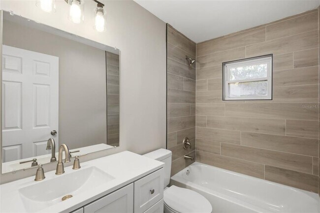 Building Photo - 550 E Minnesota Ave