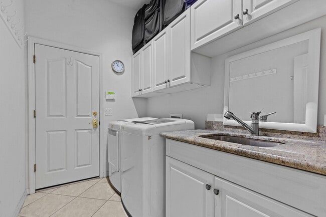 Building Photo - Southwest Gainesville's Premier Neighborhood