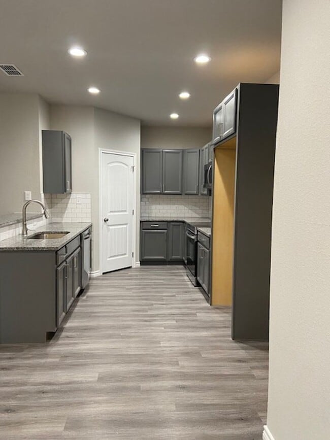 Building Photo - 2867 Melissa Ln