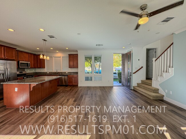 Building Photo - Beautiful 4 Bedroom Home in McKinley Villa...