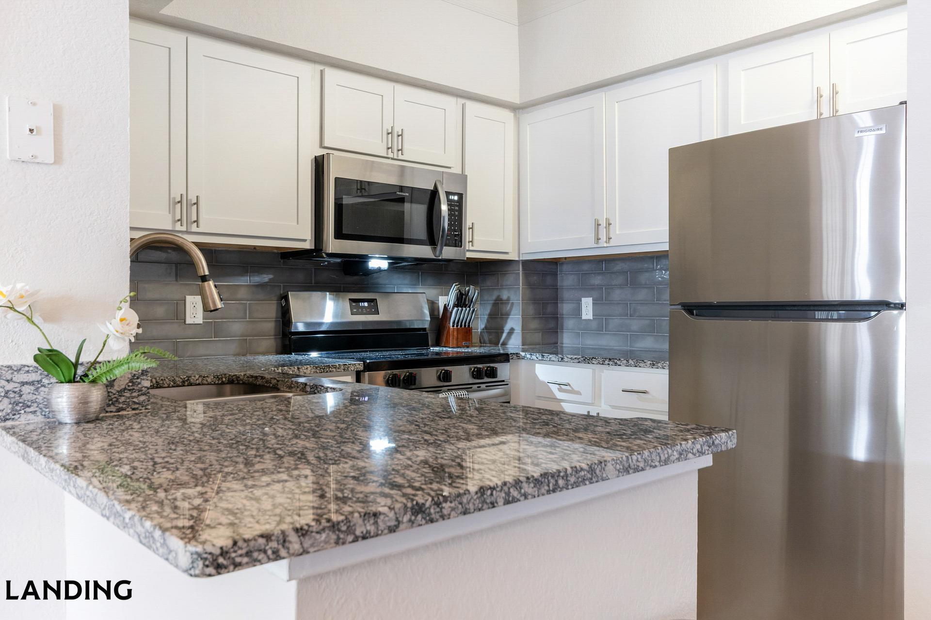 Building Photo - 2801 Biltmore Park Dr