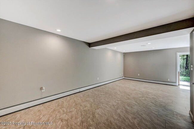 Building Photo - 27 Emerson Dr