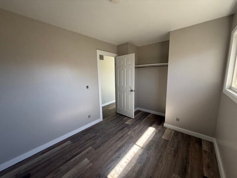 Building Photo - 317 Funston Ave