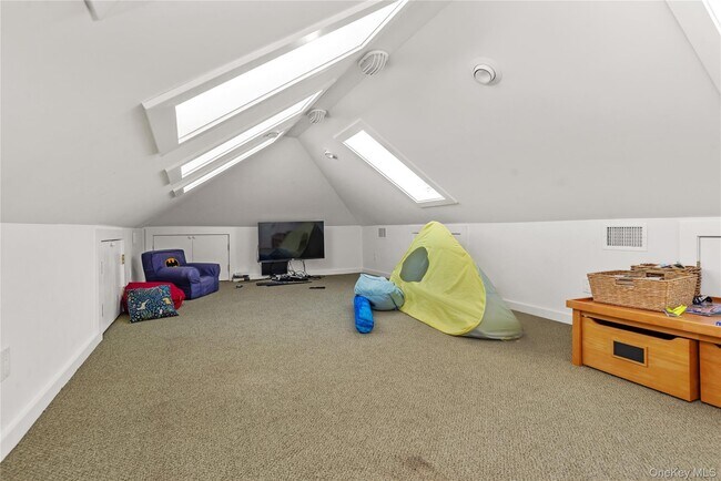 Building Photo - 696 Ocean Breeze Walk