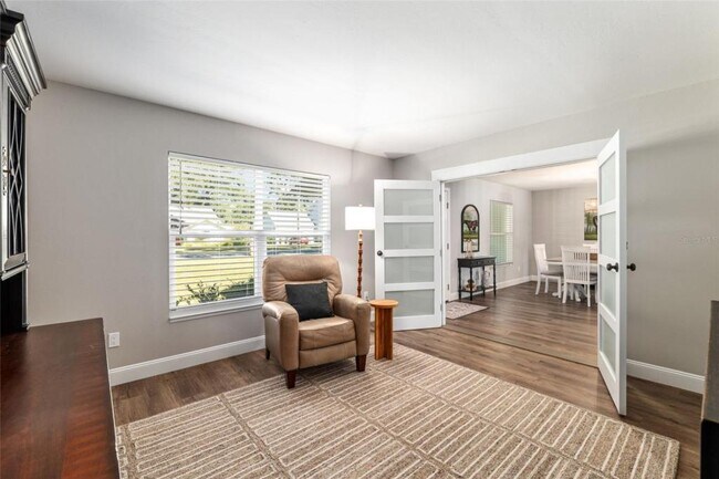 Building Photo - 4530 SE 14th St