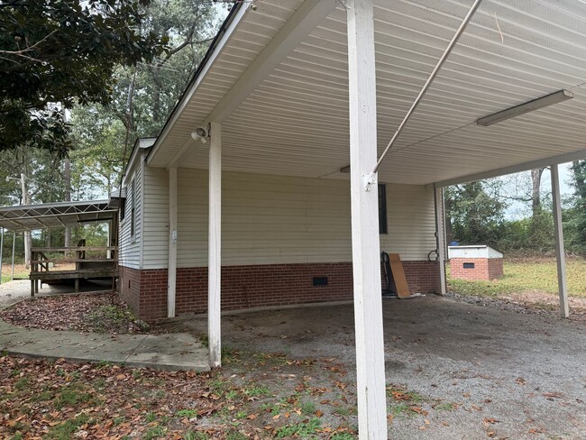 Building Photo - 631 Benton Pond Rd