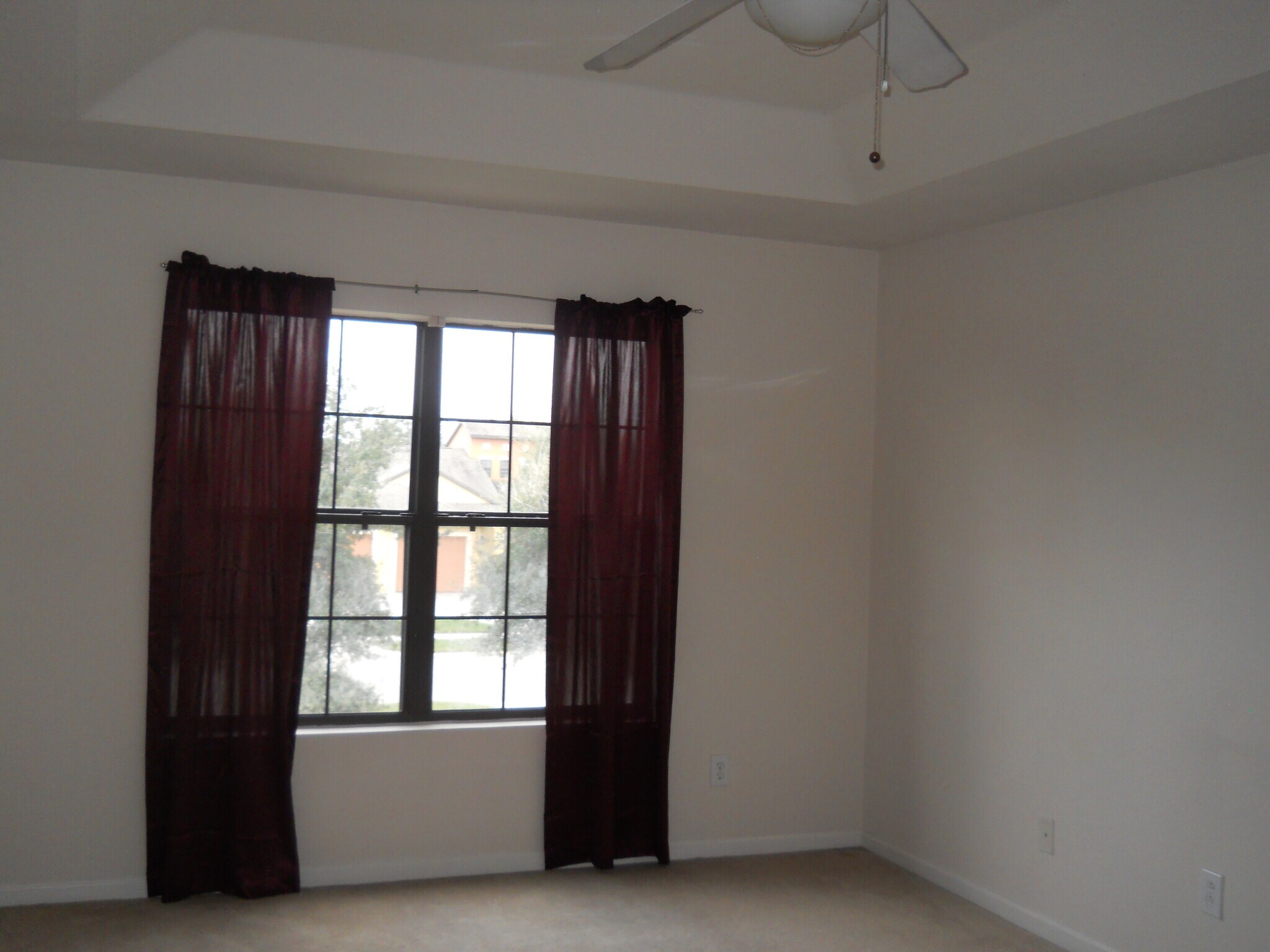 Building Photo - 975 Luminary Cir