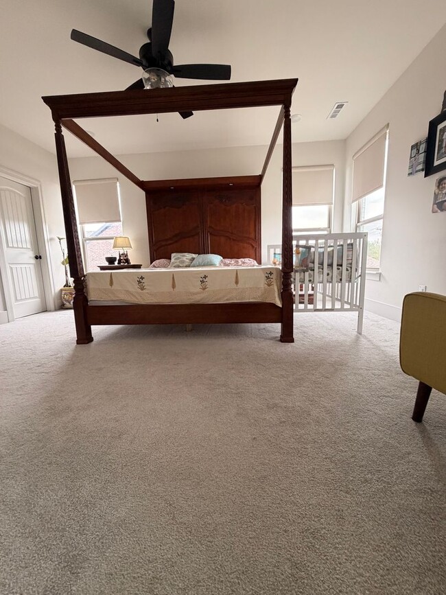 Building Photo - Spacious 5-Bedroom House in Cave Springs, AR