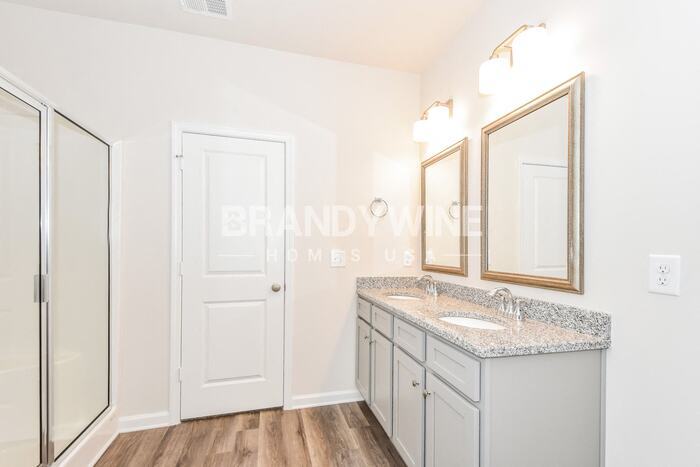 Building Photo - 687 Patmore Dr