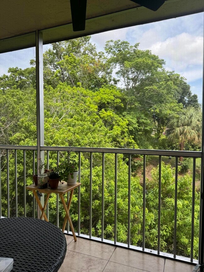 Building Photo - 9200 SW 3rd St