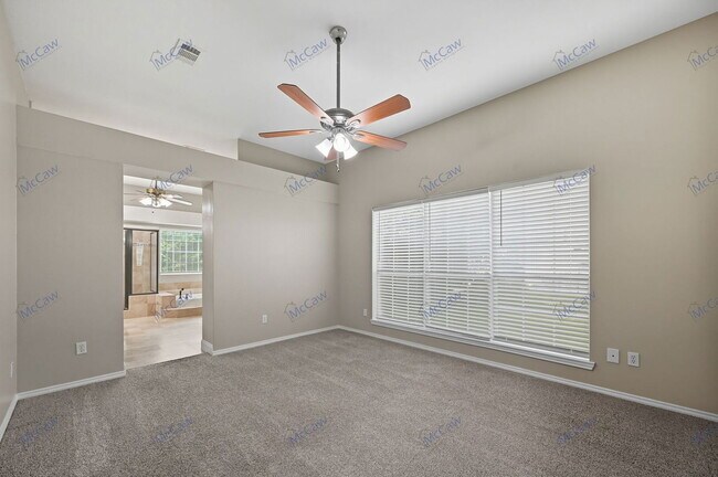 Building Photo - 8202 Weatherly Dr