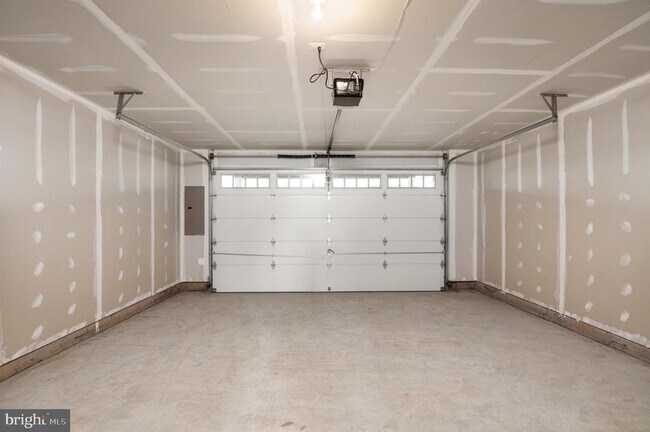 Building Photo - 14534 Alsace Ln