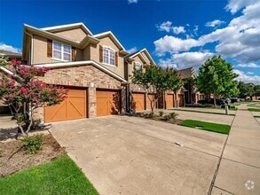 Building Photo - 5932 Clearwater Dr