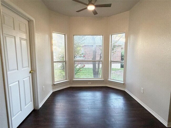Building Photo - 1114 Black Locust Drive West