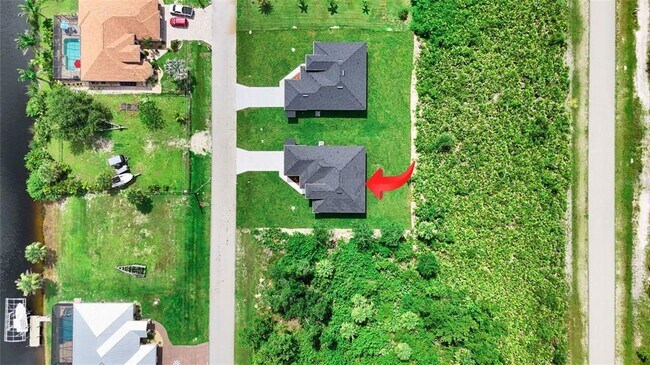 Building Photo - 13647 Begonia Cir