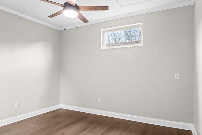 Building Photo - Riverside 2BR/2BA Cottage – Minutes from Downtown Knoxville