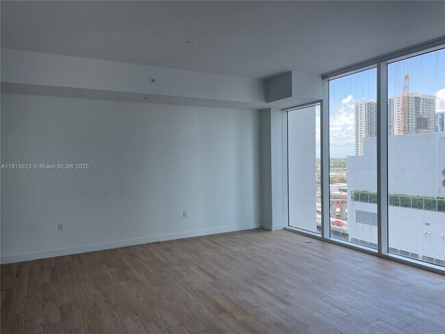 Building Photo - 1040 Biscayne Blvd