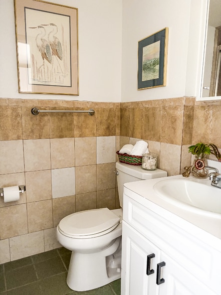 Building Photo - 5029 9th Ave S