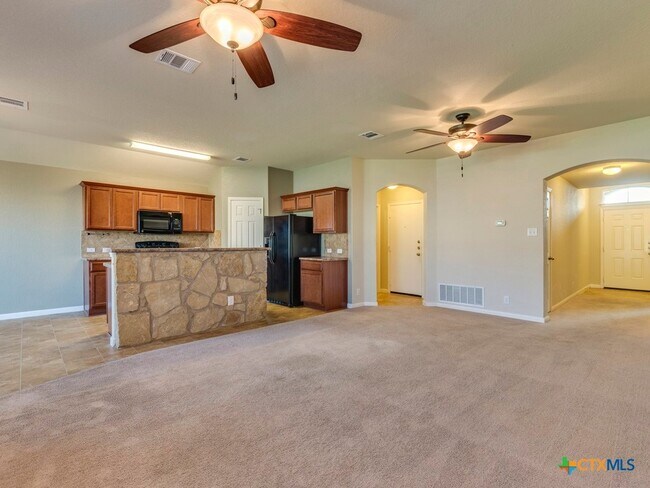 Building Photo - 216 Teron Dr