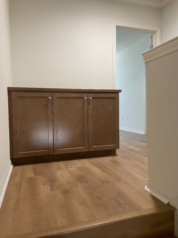 Building Photo - 335 N Fenimore Ave