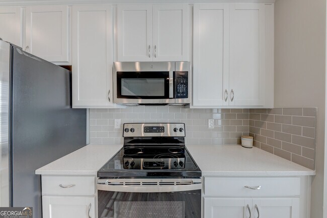 Building Photo - 43 Cobalt Ln