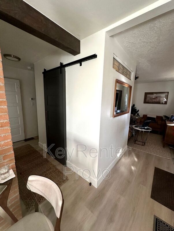 Building Photo - 494 N Emery Ave