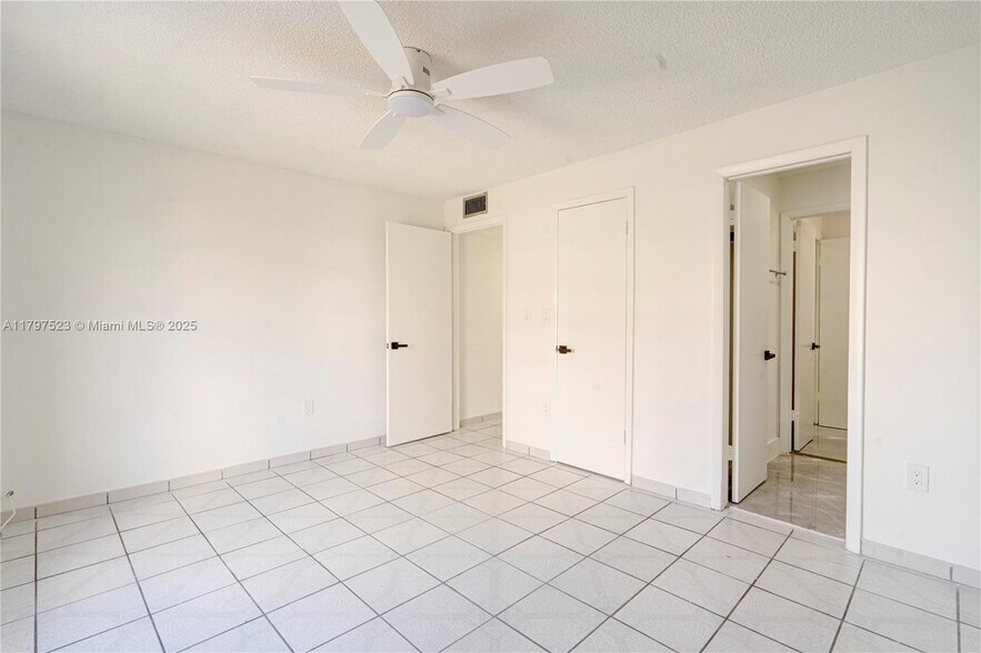 Building Photo - 6095 W 18th Ave