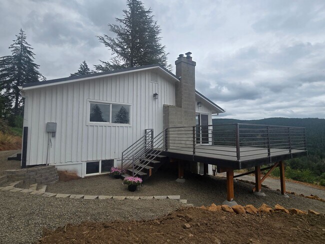 Building Photo - 16100 NW Tupper Rd