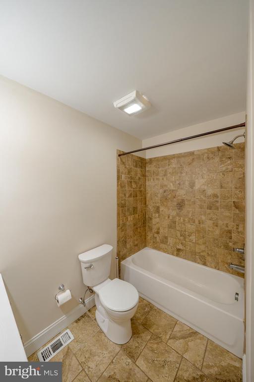 Building Photo - 340 W Gay St