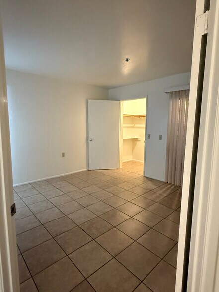 Building Photo - 12221 W Bell Rd