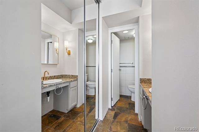 Building Photo - 1200 Vine St