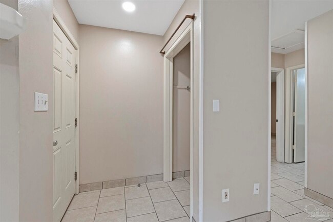 Building Photo - 6366 W Fairfield Dr