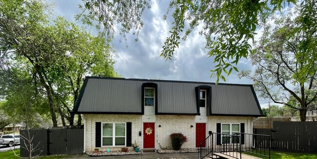 Building Photo - 1703 Coronado Hills Dr