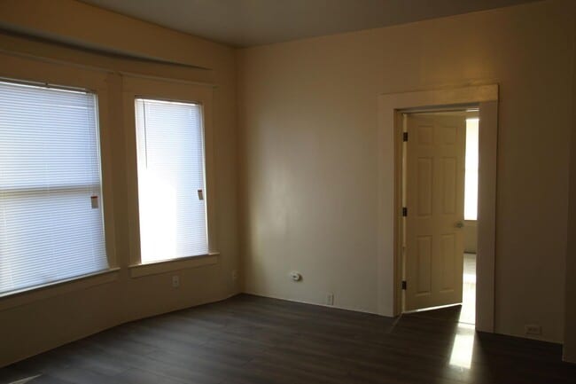 Building Photo - Beautiful 3bd1ba SF House with a Huge Yard...