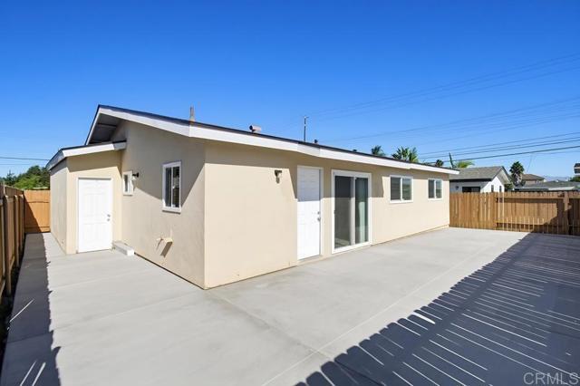 Building Photo - 1685 Donax Ave