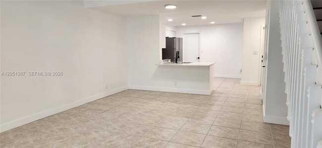 Building Photo - 1599 Veracruz Ln