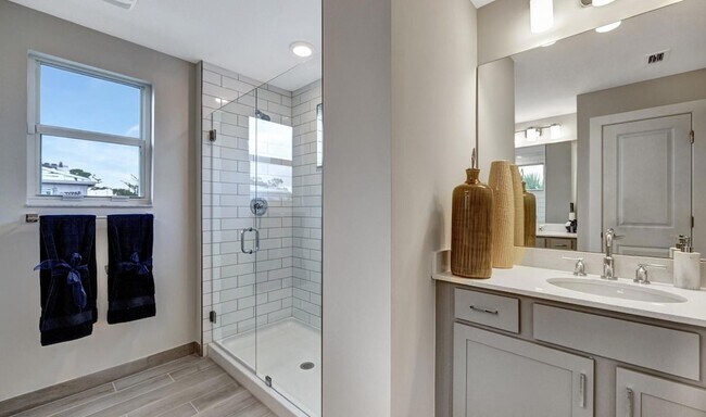 Building Photo - 215 Preserve Trl S