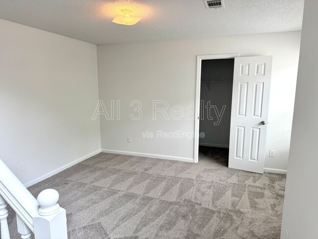 Building Photo - 231 Baywood Crossing